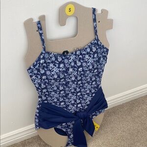 Carole Hochman Blue Floral One Piece Swim Bathing Suit.
